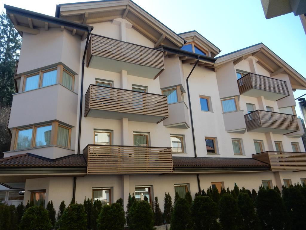 Residenza Casale Aparthotel Ponte delle Arche Exterior photo
